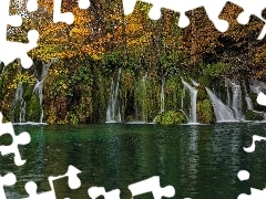 Drzewa, Jezioro, Rośliny, Park Narodowy Jezior Plitwickich, Wodospad, Jesień, Chorwacja
