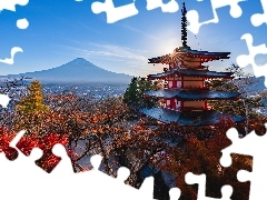 Miasto Fujiyoshida, Jesień, Prefektura Yamanashi, Mount Fuji, Fudżi, Wyspa Honsiu, Promienie słońca, Świątynia, Japonia, Drzewa, Góra, Chureito Pagoda