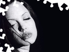 zamknięte oczy, Angelina Jolie