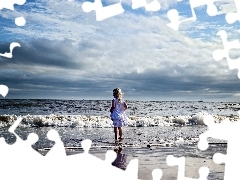 Chmury, Plaża, Dziewczynka, Morze