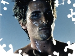mokra twarz, Christian Bale