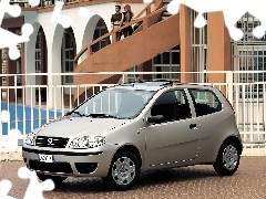 Fiat Punto Active, Samochód