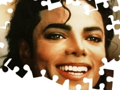 Michael Jackson, Uśmiechnięty