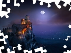Noc, Księżyc, Zamek, San Marino