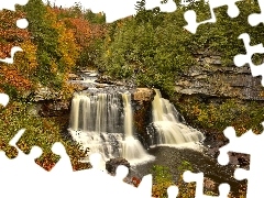 Wodospad Blackwater Falls, Las, Jesień, Stany Zjednoczone, Skały, Stan Wirginia Zachodnia, Park stanowy Blackwater Falls