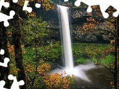 Park stanowy Silver Falls, Wodospad South Falls, Stan Oregon, Stany Zjednoczone, Jesień, Skała