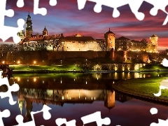 Zamek Królewski na Wawelu, Kraków, Rzeka Wisła, Oświetlo