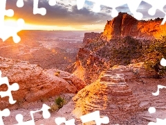 Kanion, Utah, Wschód słońca, Park Narodowy Canyonlands, Stany Zjednoczone, Roślinność, Chmury