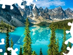 Park Narodowy Banff, Jezioro Moraine, Chmury, Dolina Dziesięciu Szczytów, Góry, Prowincja Alberta, Kanada, Drzewa
