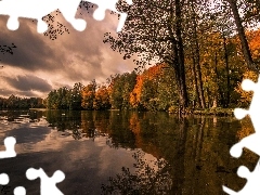 Jesień, Chmury, Drzewa, Jezioro