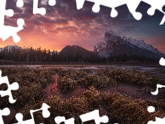 Góry, Park Narodowy Banff, Jezioro, Vermilion Lakes, Alberta, Kanada, Zachód słońca, Chmury, Drzewa