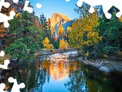 Rzeka, Merced River, Stany Zjednoczone, Drzewa, Kalifornia, Góra Half Dome, Park Narodowy Yosemite, Jesień