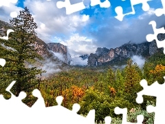 Jesień, Kalifornia, Góry, Chmury, Yosemite Valley, Stany Zjednoczone, Park Narodowy Yosemite, Mgła, Drzewa, Dolina