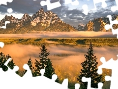 Las, Park Narodowy Grand Teton, Chmury, Drzewa, Rzeka, Stany Zjednoczone, Stan Wyoming, Teton Range, Góry, Snake River, Mgła