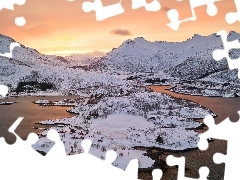 Domy, Lofoty, Zima, Gmina Vagan, Norwegia, Góry, Wschód słońca