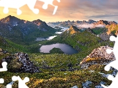 Góry, Norwegia, Wschód słońca, Jezioro, Skały, Lofoty