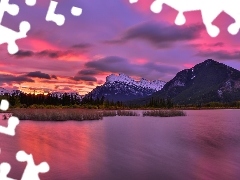Vermilion Lake, Góry, Niebo, Kolorowe, Odbicie, Kanada, Prowincja Alberta, Jezioro, Canadian Rockies, Park Narodowy Banff, Drzewa