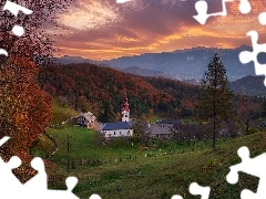 Dolina, Słowenia, Jesień, Drzewa, Kościół, Góry