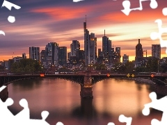 Frankfurt nad Menem, Rzeka Men, Zachód słońca, Wieczór, Most, Wieżowce, Niemcy
