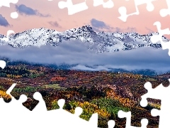 Szczyt, JesieĹ, GĂłry Skaliste, Mount Sneffels, PoĹźĂłĹkĹe, Chmury, MgĹa, Kolorado, Stany Zjednoczone, Drzewa, Lasy