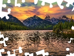 Wyoming, Park Narodowy Grand Teton, Stany Zjednoczone, Góry, Drzewa, Zachód słońca, Taggart Lake, Las, Jezioro