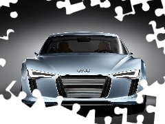 Audi e-Tron, Światła, Przód