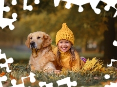 Golden retriever, Łąka, Czapka, Pies, Dziewczyna