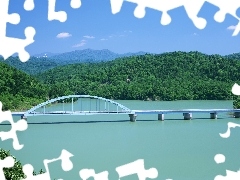 Most, Rzeka, Zielone, Wzgórza